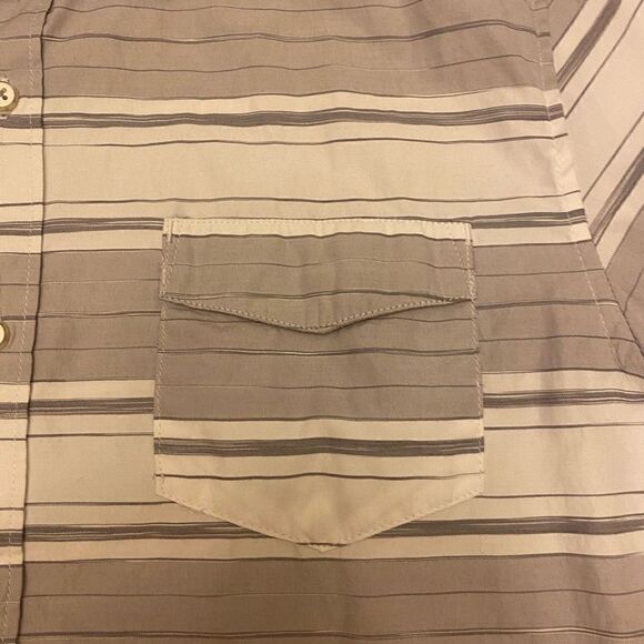 Across The Pond Gray and White‎ Striped Button Down Shirt Size L - Picture 5 of 13